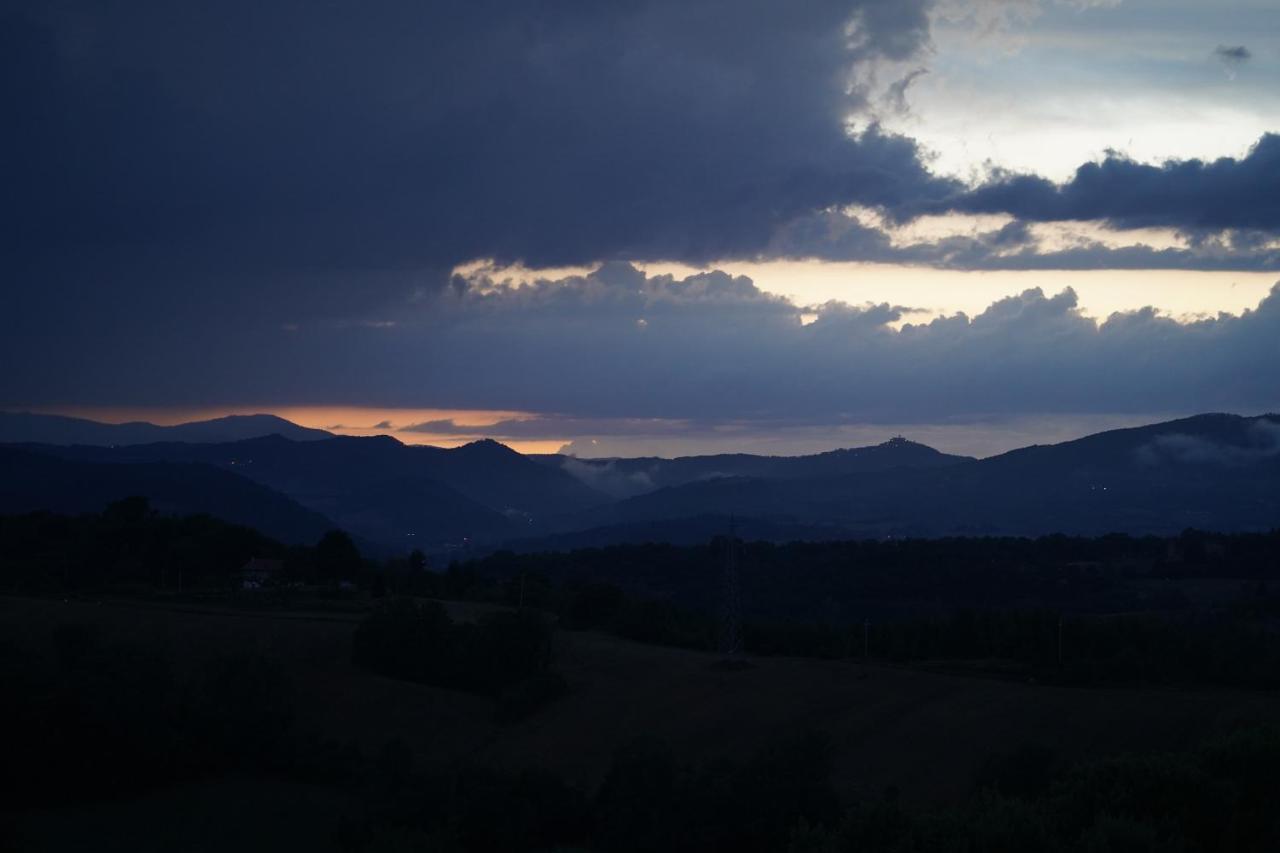 Agriturismo Il Sarale - Umbria Читта-ди-Кастелло Экстерьер фото